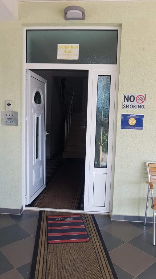 Guest House Vila Mimoza Ulcinj Exterior photo