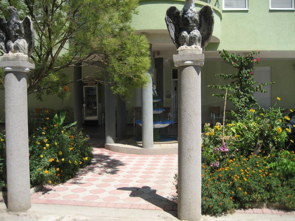 Guest House Vila Mimoza Ulcinj Exterior photo