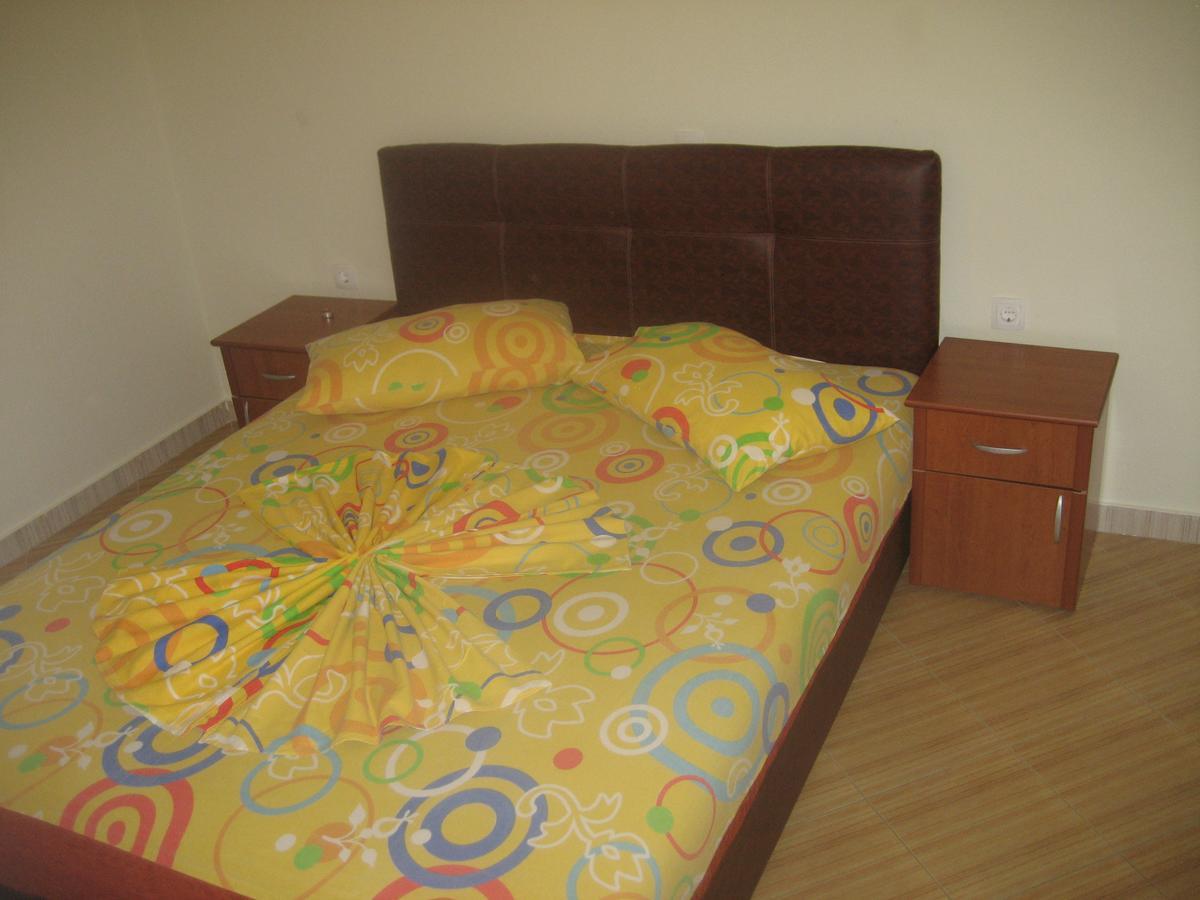 Guest House Vila Mimoza Ulcinj Exterior photo