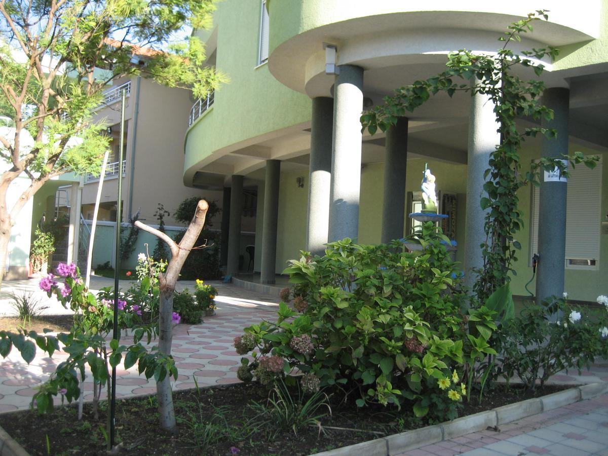 Guest House Vila Mimoza Ulcinj Exterior photo